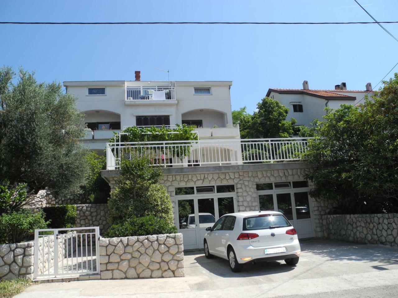 Apartments Boti Dramalj Buitenkant foto