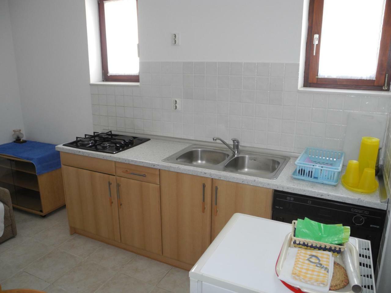 Apartments Boti Dramalj Buitenkant foto